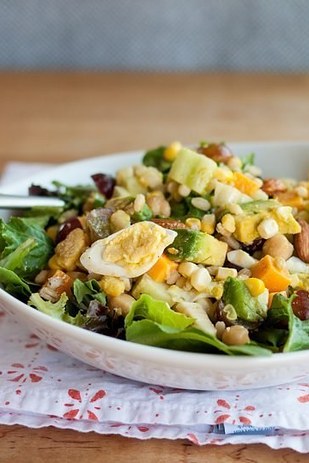 18 Healthy Mason Jar Salads You Can Make Ahead Of Time