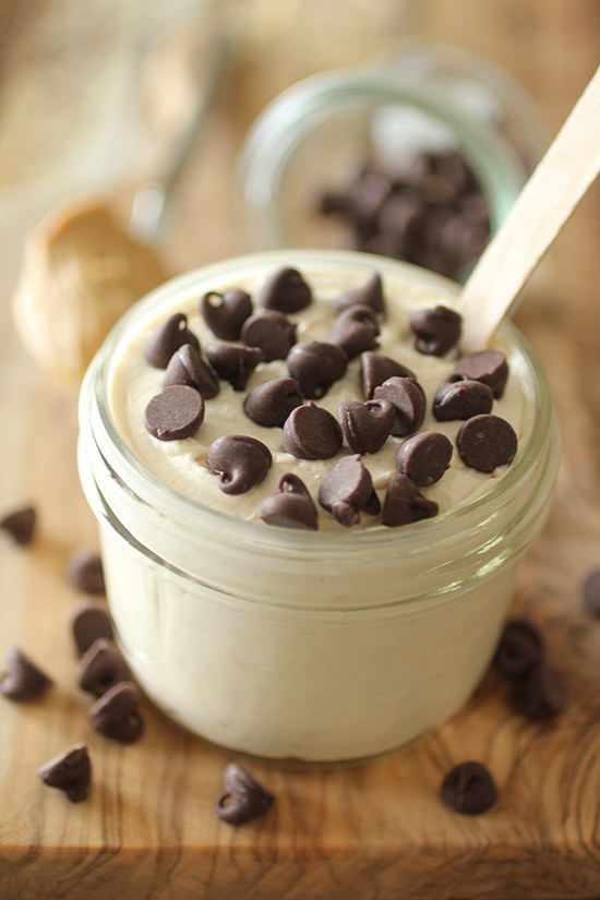 1-Minute Cookie Dough Greek Yogurt