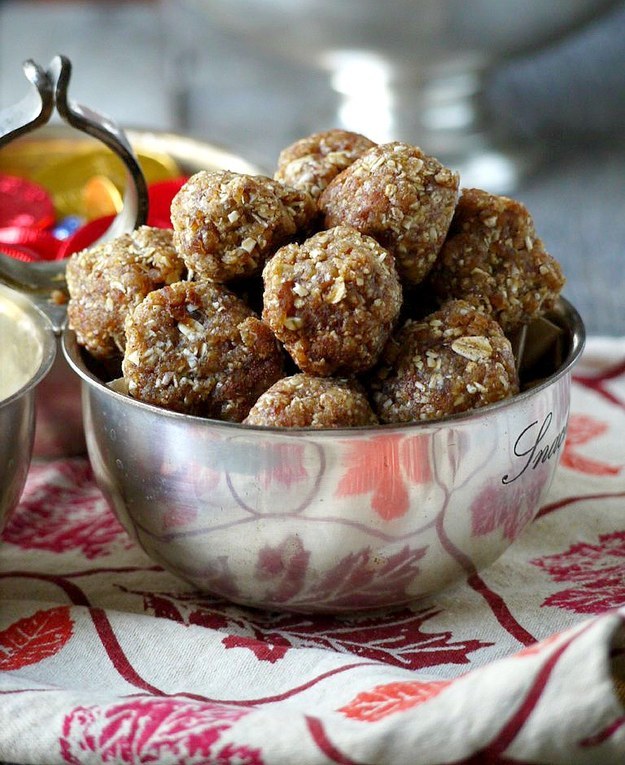 Easy Spiced Almond-Date Balls