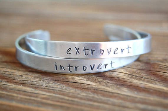 These bracelets to celebrate your perfectly complementary friendship.
